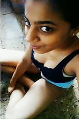 Exclusive Sexy Indian girl Desi showing her tits and wet pussy